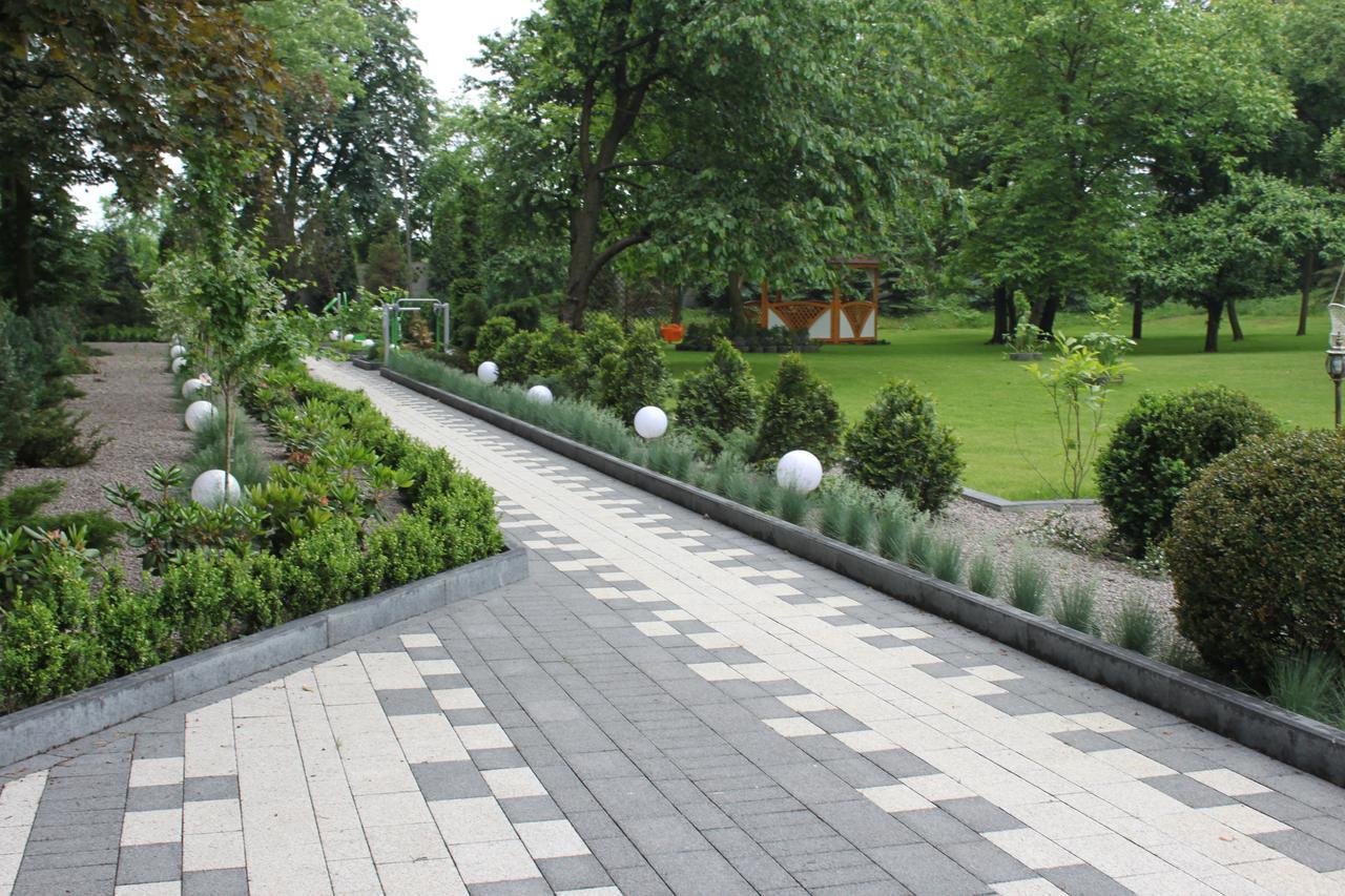 Palac Ogrodowa Tarnowskie Góry Exteriör bild